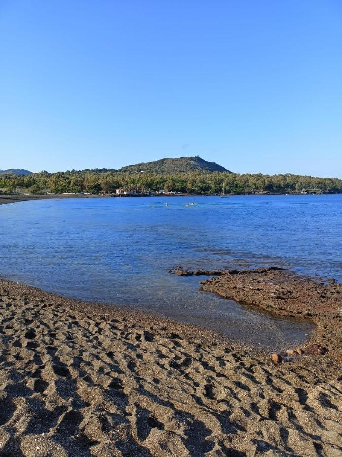 Menichetta 4 Posti Bilo Con Piscina Gratuita Dall' 11 Luglio Al 31 Agosto Vulcano  Esterno foto